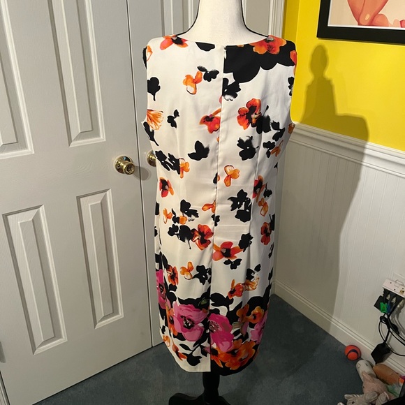 Dress Barn Floral Mini Dress Size 14 - Picture 3 of 6